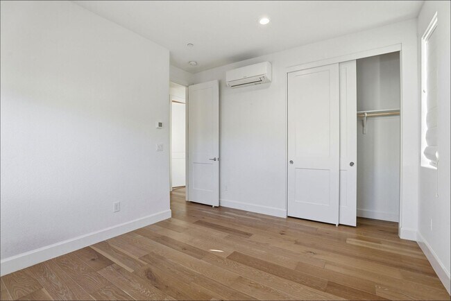 Building Photo - Beautiful 4BD/3.5BA Single-Family Home in the Dublin Boulevards Community!