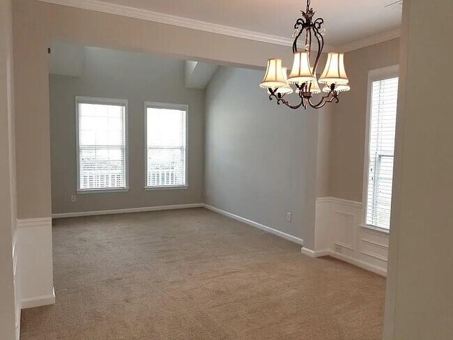 Building Photo - 1353 Dukes Creek Dr