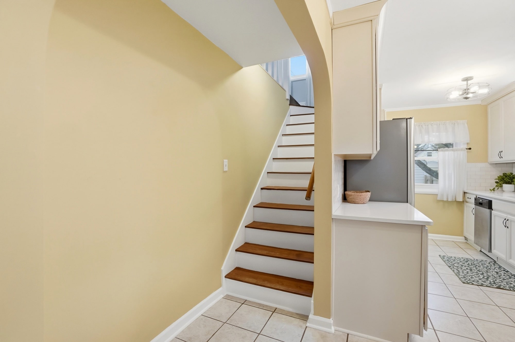 Building Photo - 2695 Bellwood Ave