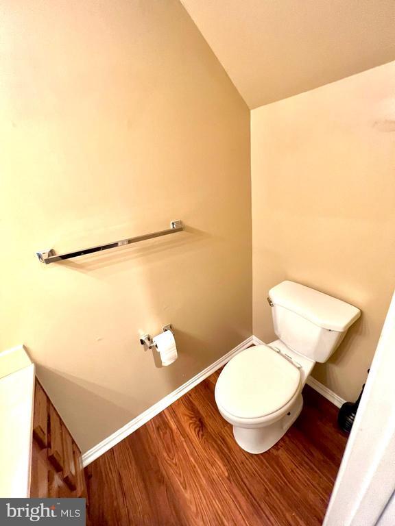Building Photo - 4306 Lord Fairfax Ct