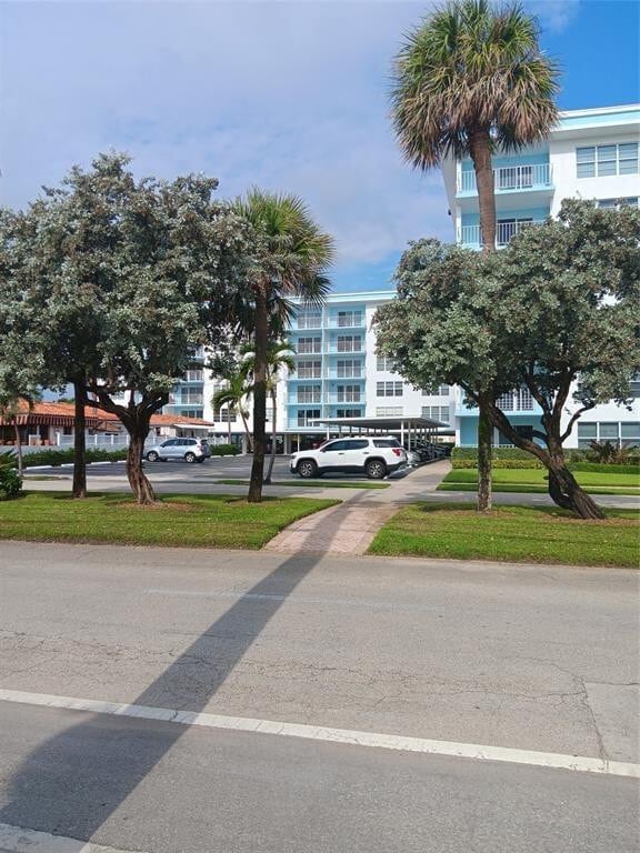 Building Photo - 4540 N Ocean Dr