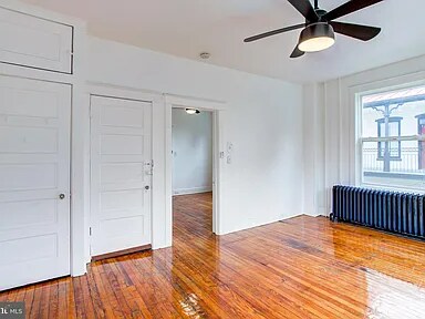 Building Photo - 10 E James St