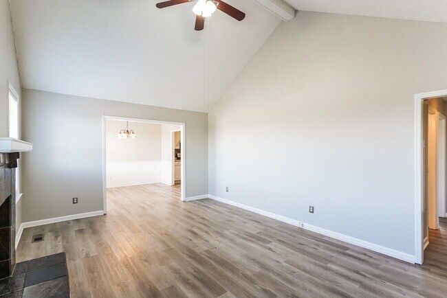 Building Photo - 126 Fergus Rd