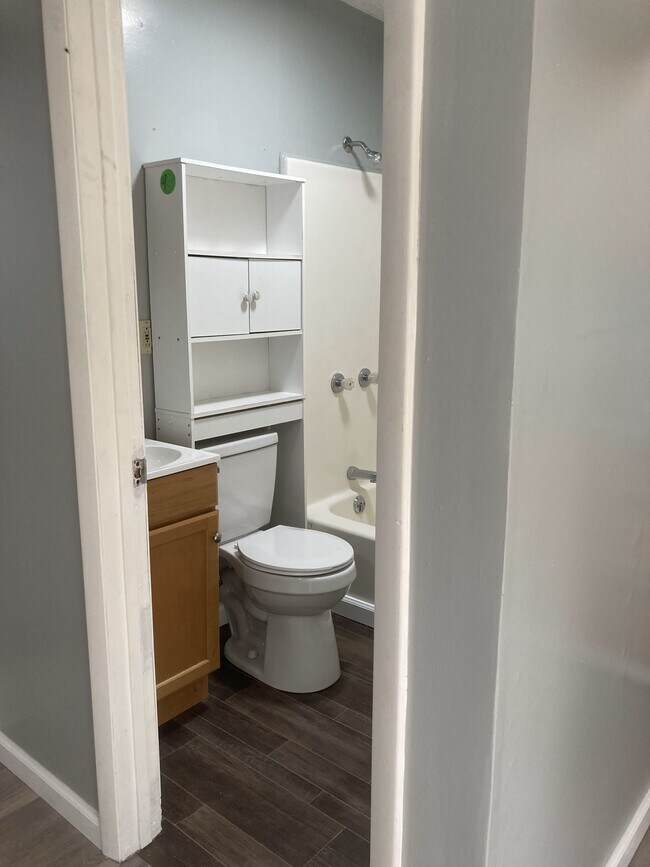 Building Photo - 131 North St