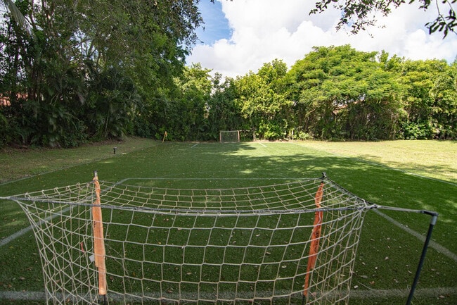 Building Photo - 8208 Twin Lake Dr