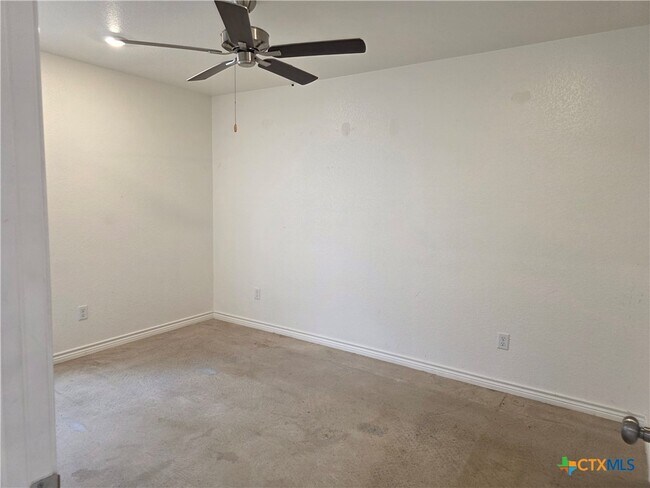 Building Photo - 1317 Concord Dr