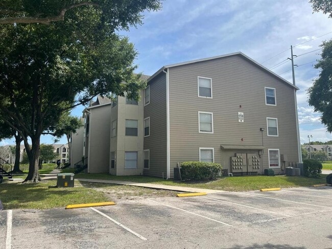 Building Photo - 4708 Walden Cir