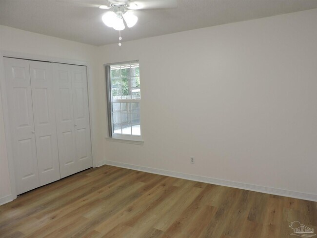 Building Photo - 6340 Summer Lakes Ln