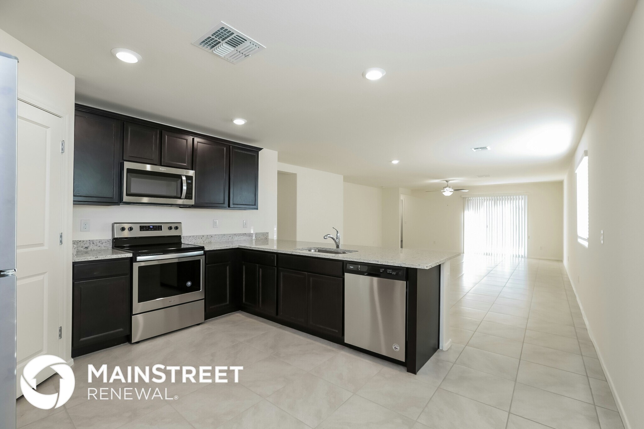 Building Photo - 25368 W Mahoney Ave