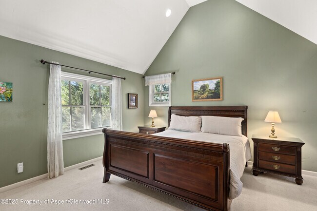 Building Photo - 7 Buckskin Ct