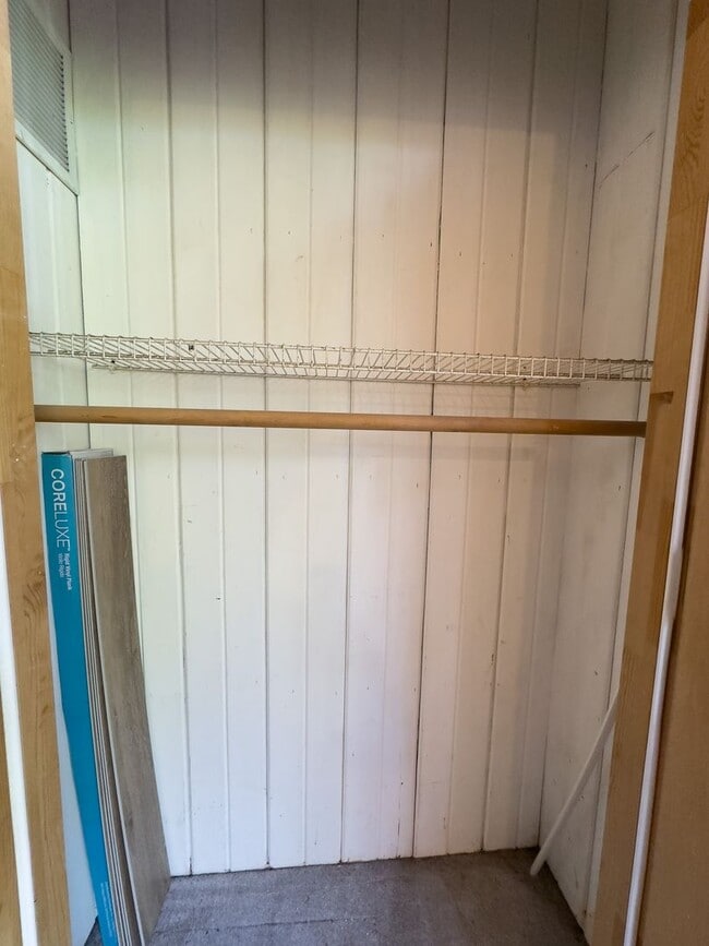 Building Photo - Somerset Village #1680