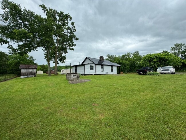 Building Photo - For Lease - 2 Bed, 1 Bath, 960 sq ft Home ...