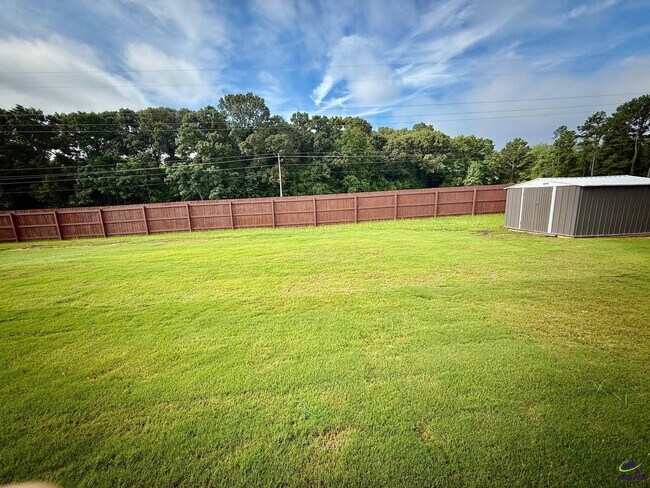 Building Photo - 404 Bella Notte Cir