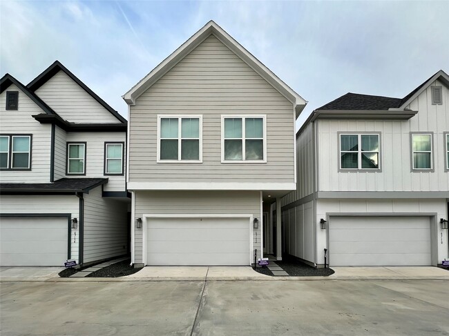 Building Photo - 6712 Parker Oaks Ln