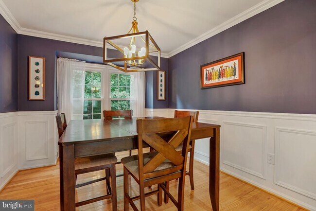 Building Photo - 7930 Bubbling Brook Cir