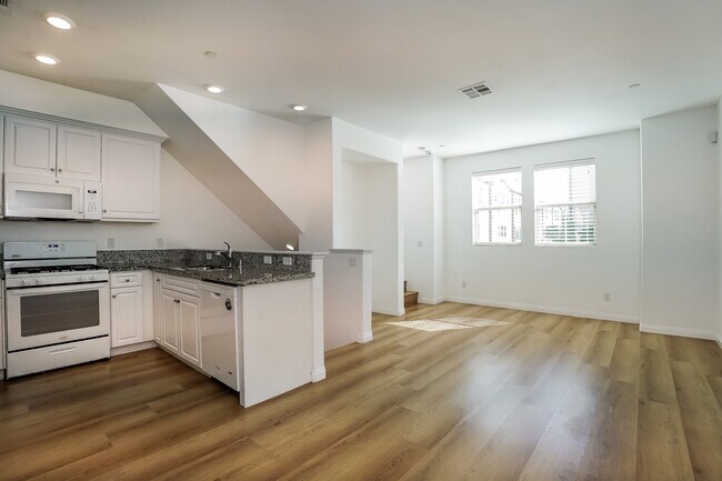 Building Photo - 7235 Cedar Rd