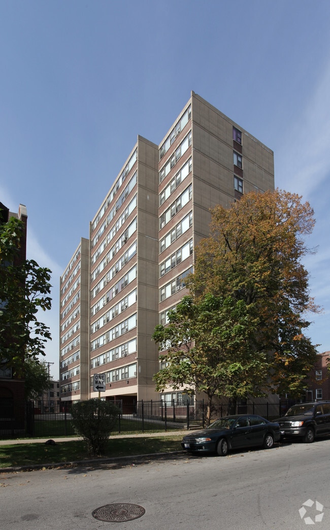 Ellis Lake View Apartments 4624 S Ellis Ave Chicago IL 60653