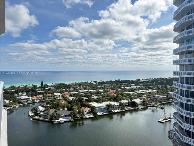 Building Photo - 3801 NE 207th St