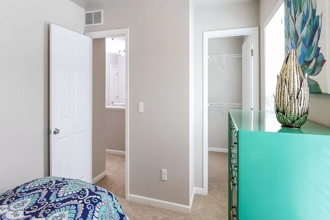 Building Photo - Great Home in Outstanding Schools!