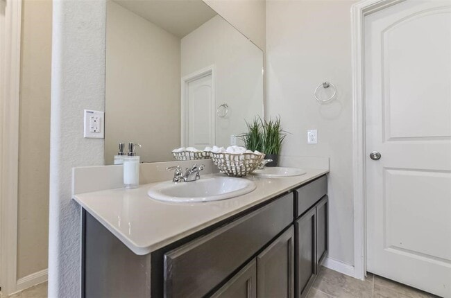 Building Photo - 18511 Espada St