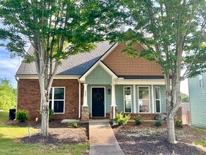 Building Photo - 242 Katydid Dr