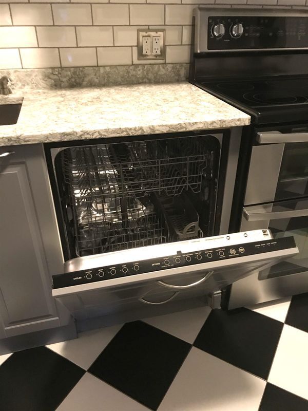 Building Photo - 13 Strawberry Bank Rd