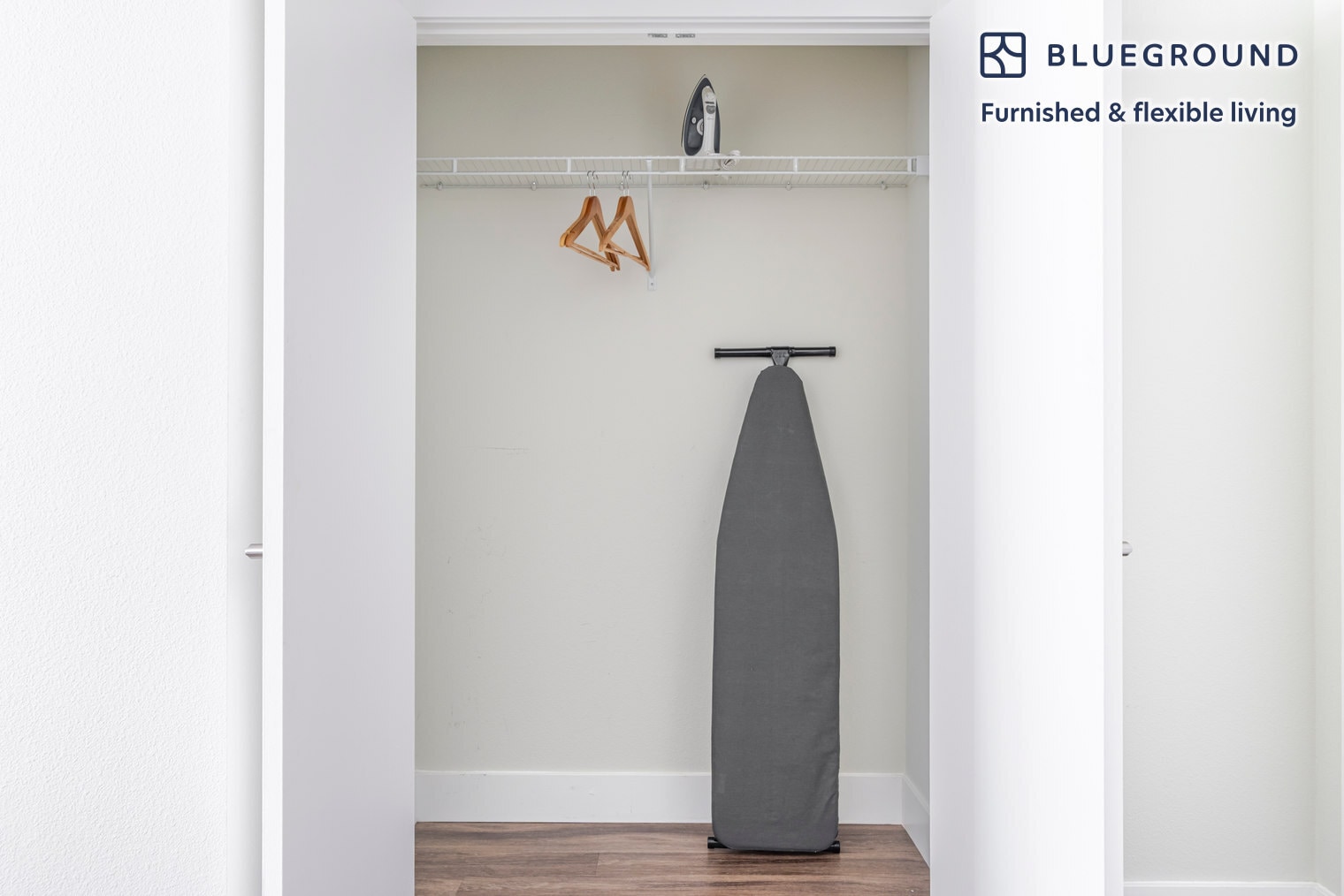 Building Photo - 3889 Artist Walk Common