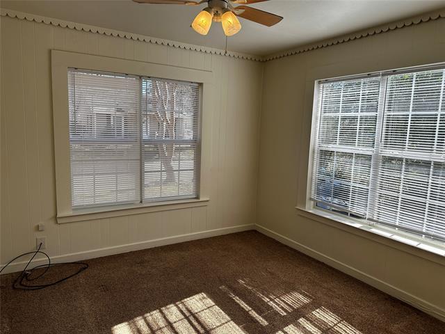 Building Photo - 701 Cranford St