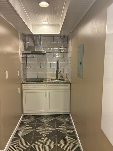 Building Photo - 1023 Anderson Pl SE