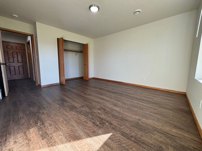 Building Photo - 416-418 Pecor St