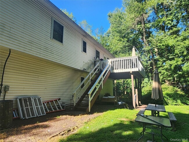 Building Photo - 1 Nickolaus Ln