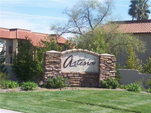 Building Photo - 210 Chambers Street