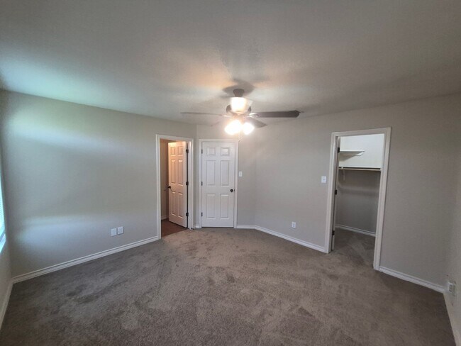 Building Photo - 4814 Appleseed Ct