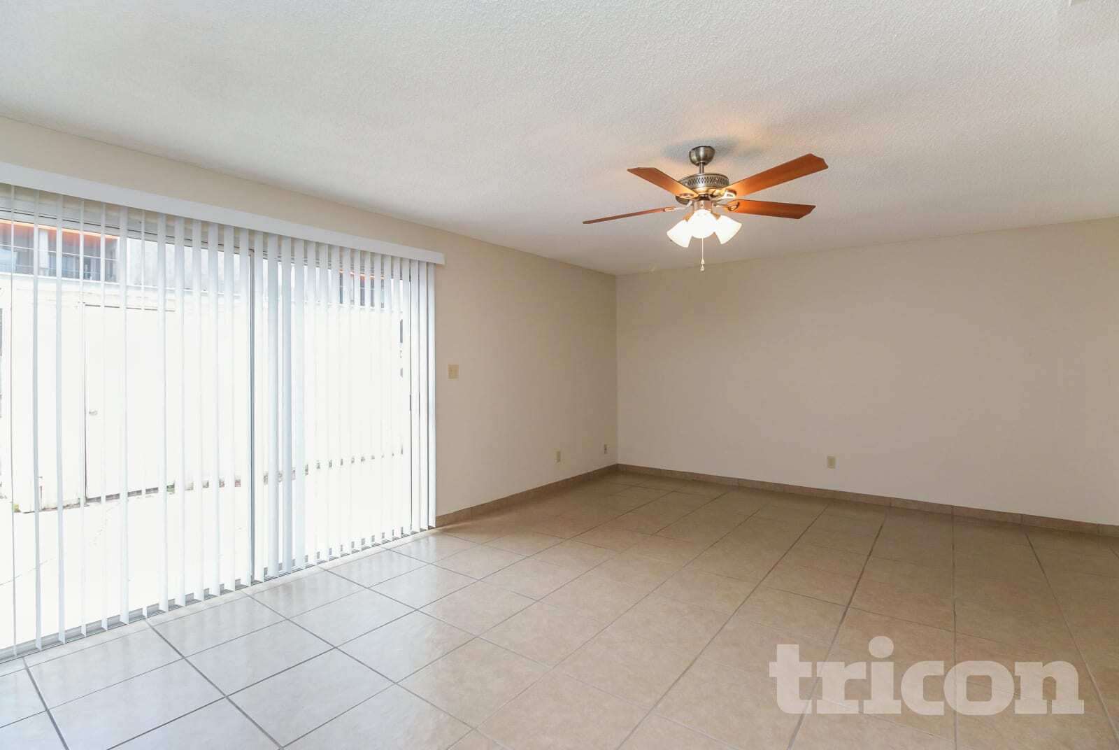 Building Photo - 5025 S Mill Ave