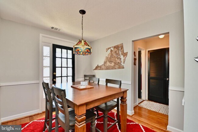 Building Photo - 3080 S Abingdon St