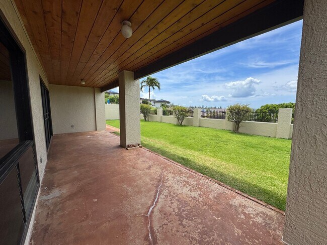 Building Photo - KAAHELE
