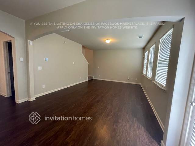 Building Photo - 3640 Brookhollow Dr
