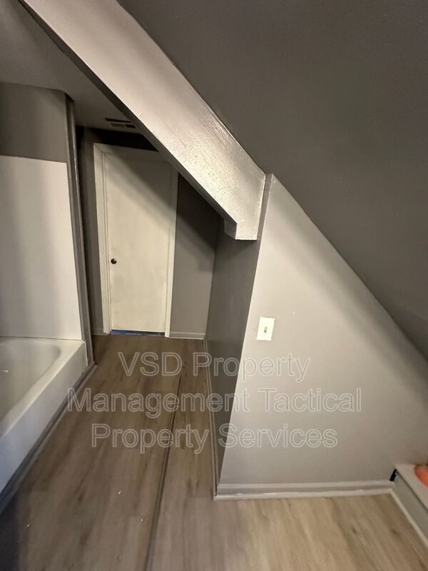 Building Photo - 2180 W 83rd St