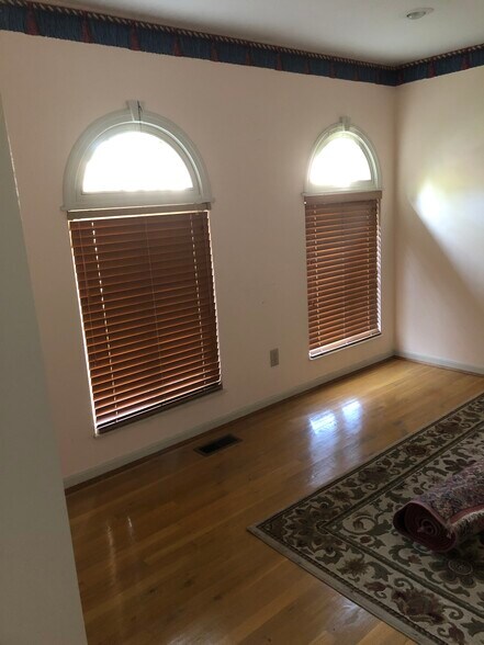 Building Photo - 11117 Jardin Pl