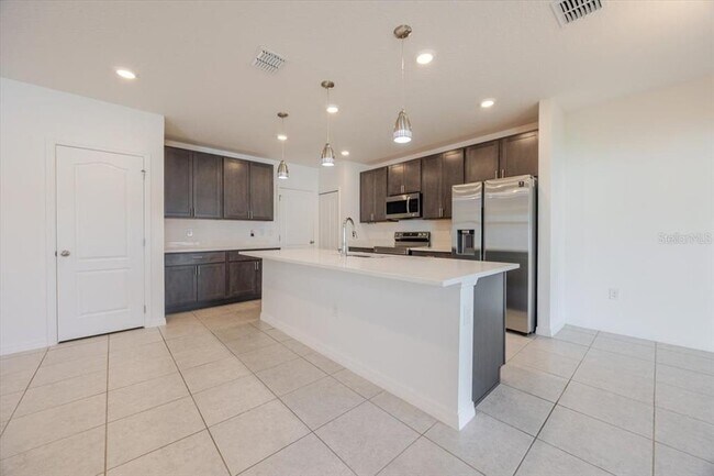 Building Photo - 900 Boca Vista Ct