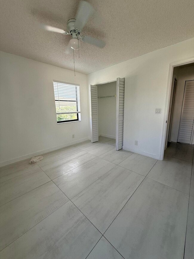 Building Photo - 7714 Tahiti Ln