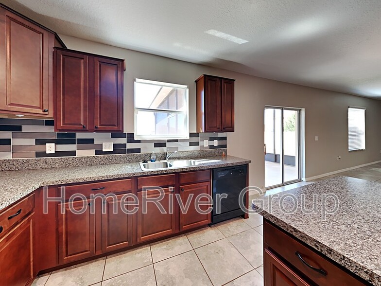 Building Photo - 10007 Crested Fringe Dr