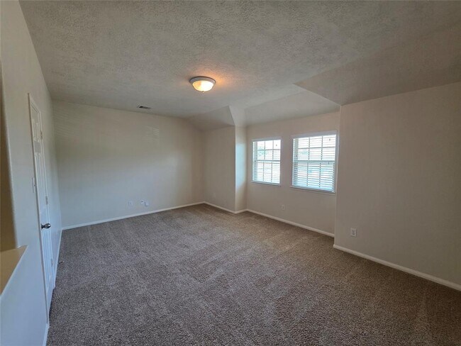 Building Photo - 22023 Cascade Hollow Ln