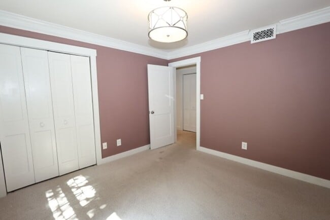 Building Photo - 2 Bedroom Condo in Buckhead for RENT!!! (Garden Brook at Peachtree Hills)