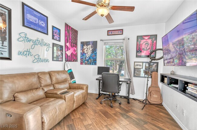 Building Photo - 1129 Via Della Costrella