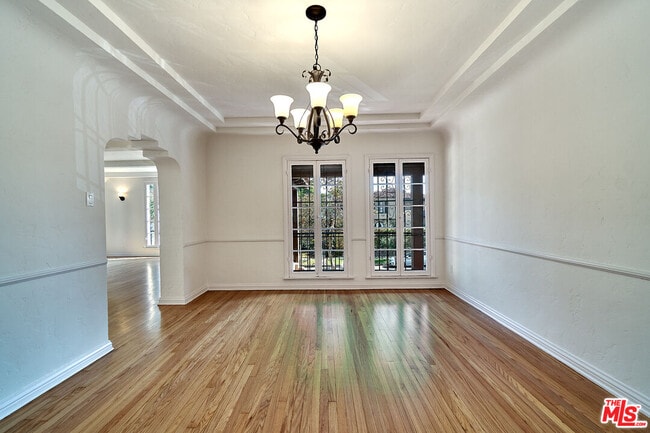 Building Photo - 1213 Stearns Dr