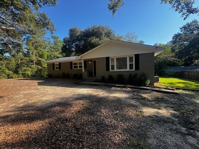 Building Photo - 1076 Corley Dr