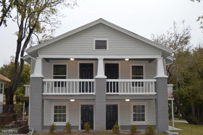 Building Photo - 721 S Olympia Ave