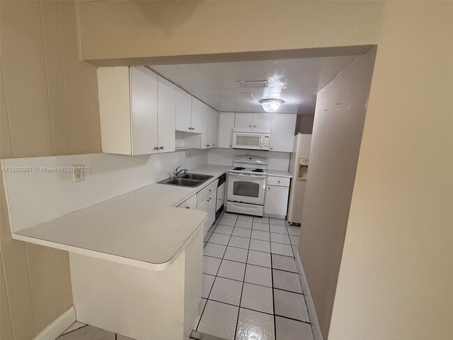 Building Photo - 14250 SW 62nd St