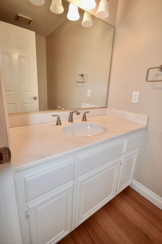 Building Photo - Spacious 2-Story 2 Bedroom Fountain Valley...